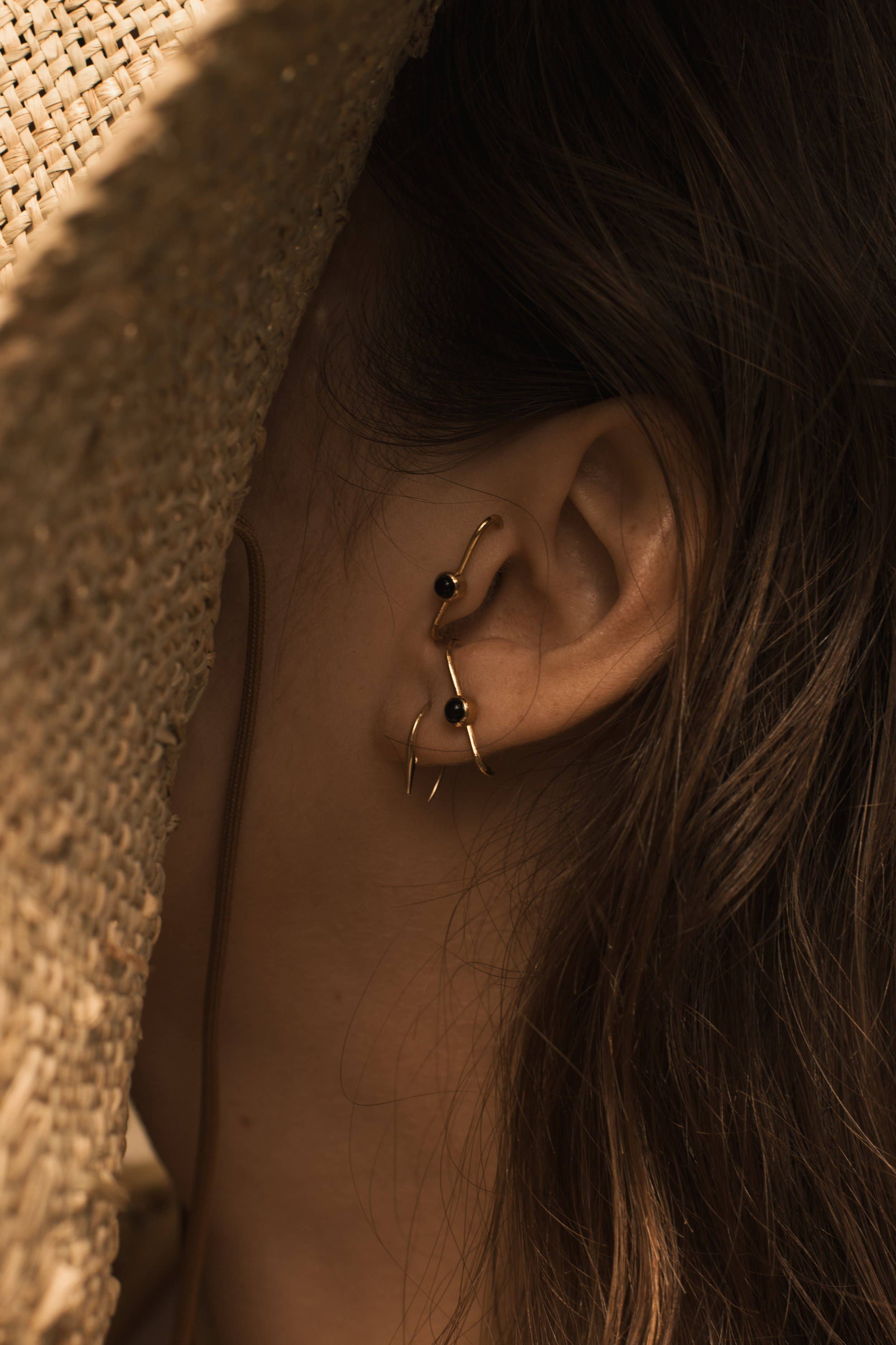 Small Hook Poke Earrings