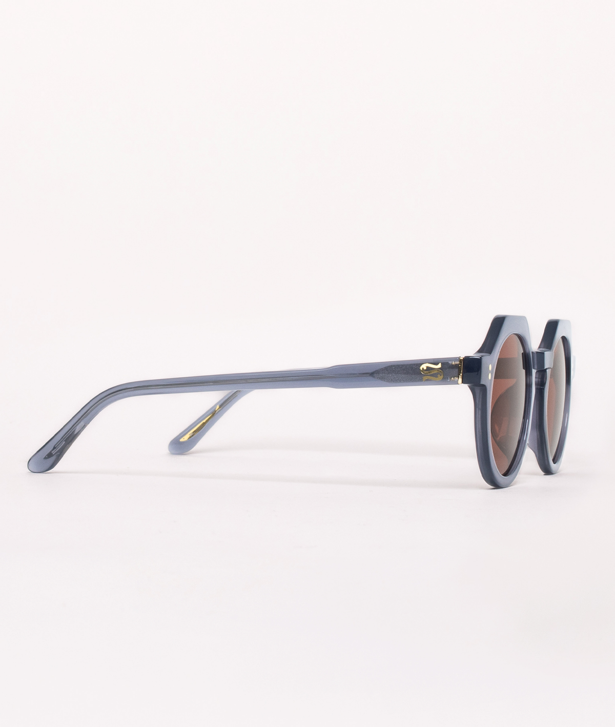 Sunglasses: SARDINE Georgie