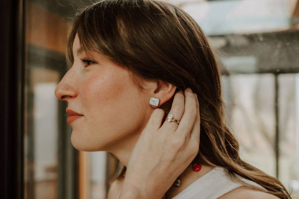 Sardine stud earrings