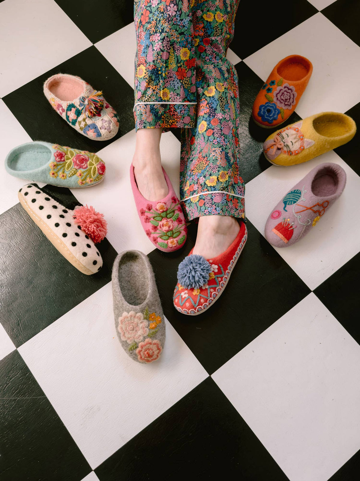 Slippers: Dot